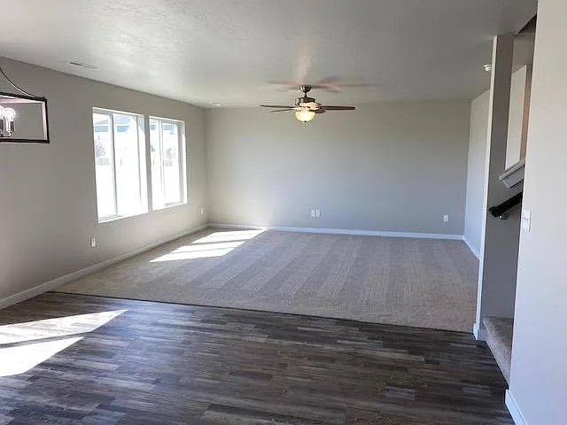 4465 W Silver Riv — Photo 5