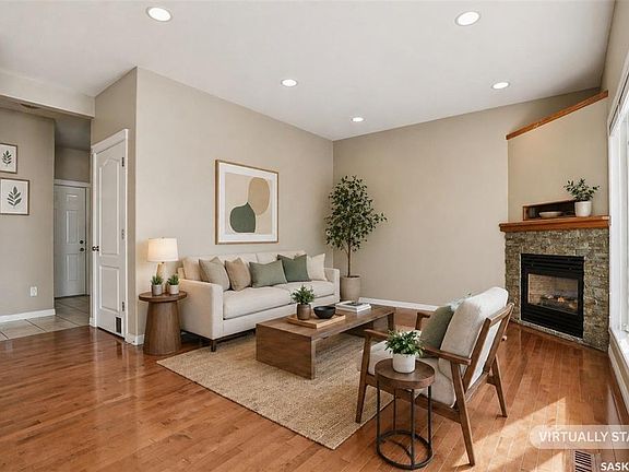 5th image of 607 Beckett CRESCENT