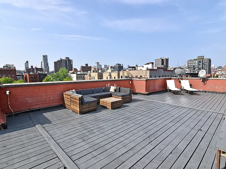 120 Ridge St #1G — Photo 10