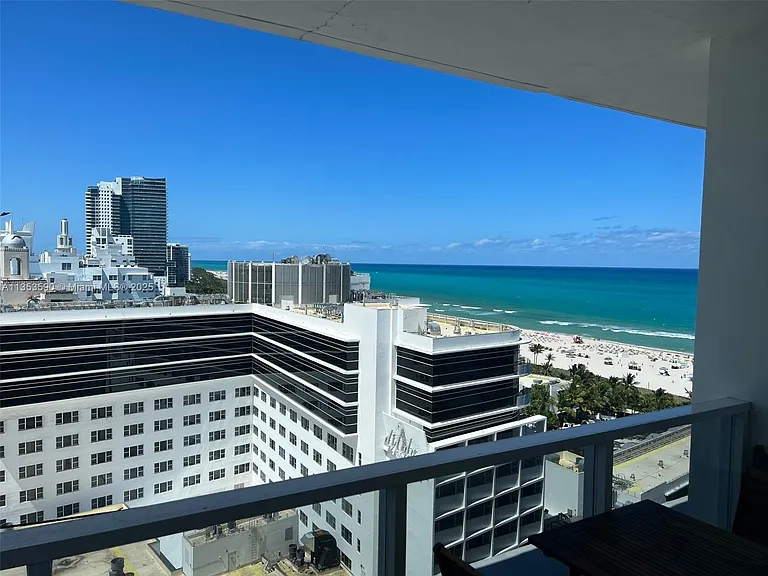 100 Lincoln Rd #Penthouse 9 — Photo 43