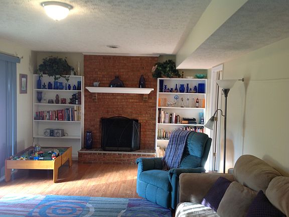 5th image of 2506 Gloucester Dr