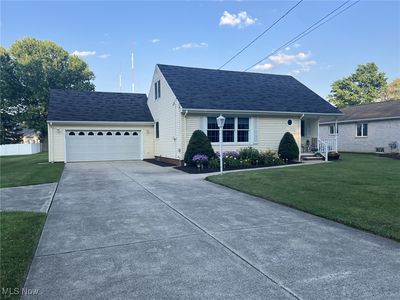 7579 McCreary Rd, Seven Hills, OH, 44131