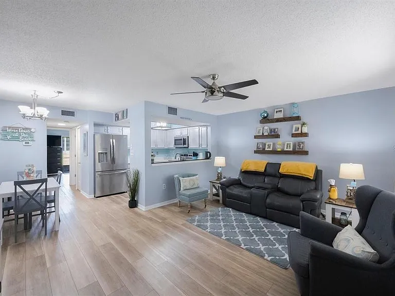 404 Hammock Pine Blvd #404 — Photo 5