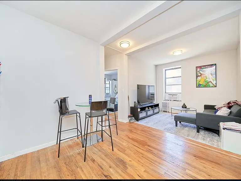 364 W 36th St #3A — Photo 3