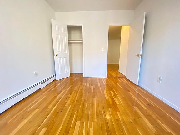 4th image of 1310 Sheridan Ave #6F-1