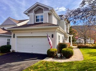 10 Hornbeam Way, Hamburg, NJ 07419