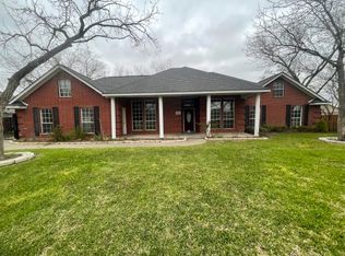 9302 S Longwood Dr, Granbury, TX 76049