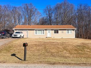 6850 W Golden Dr, Bloomington, IN 47404