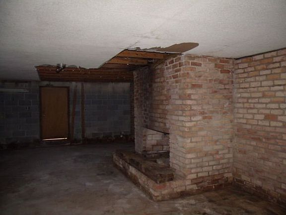 Additional Living Room