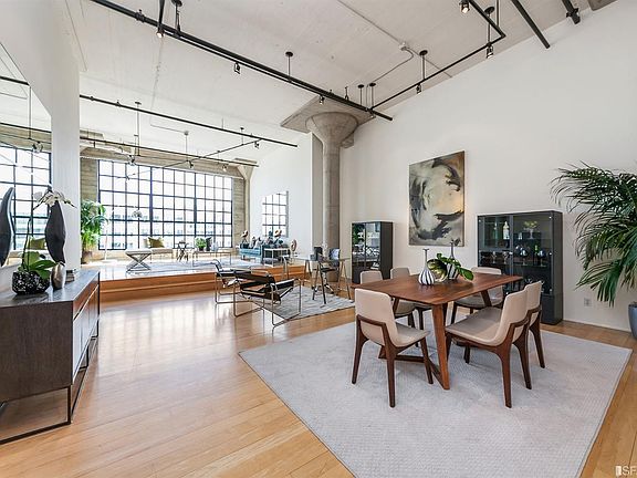 4th image of 461 2nd St APT 658T