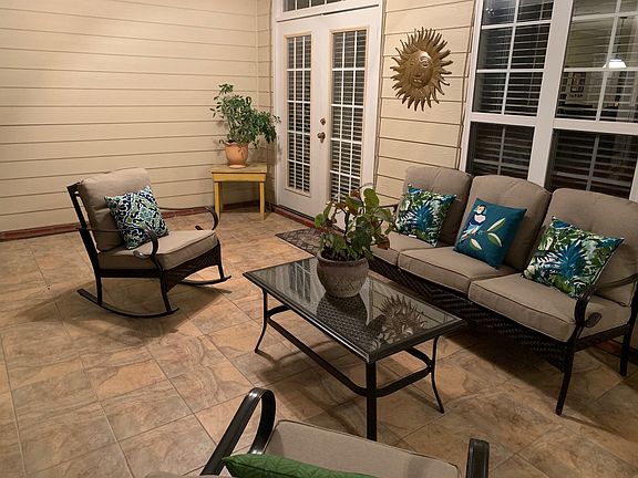 Screened in back porch