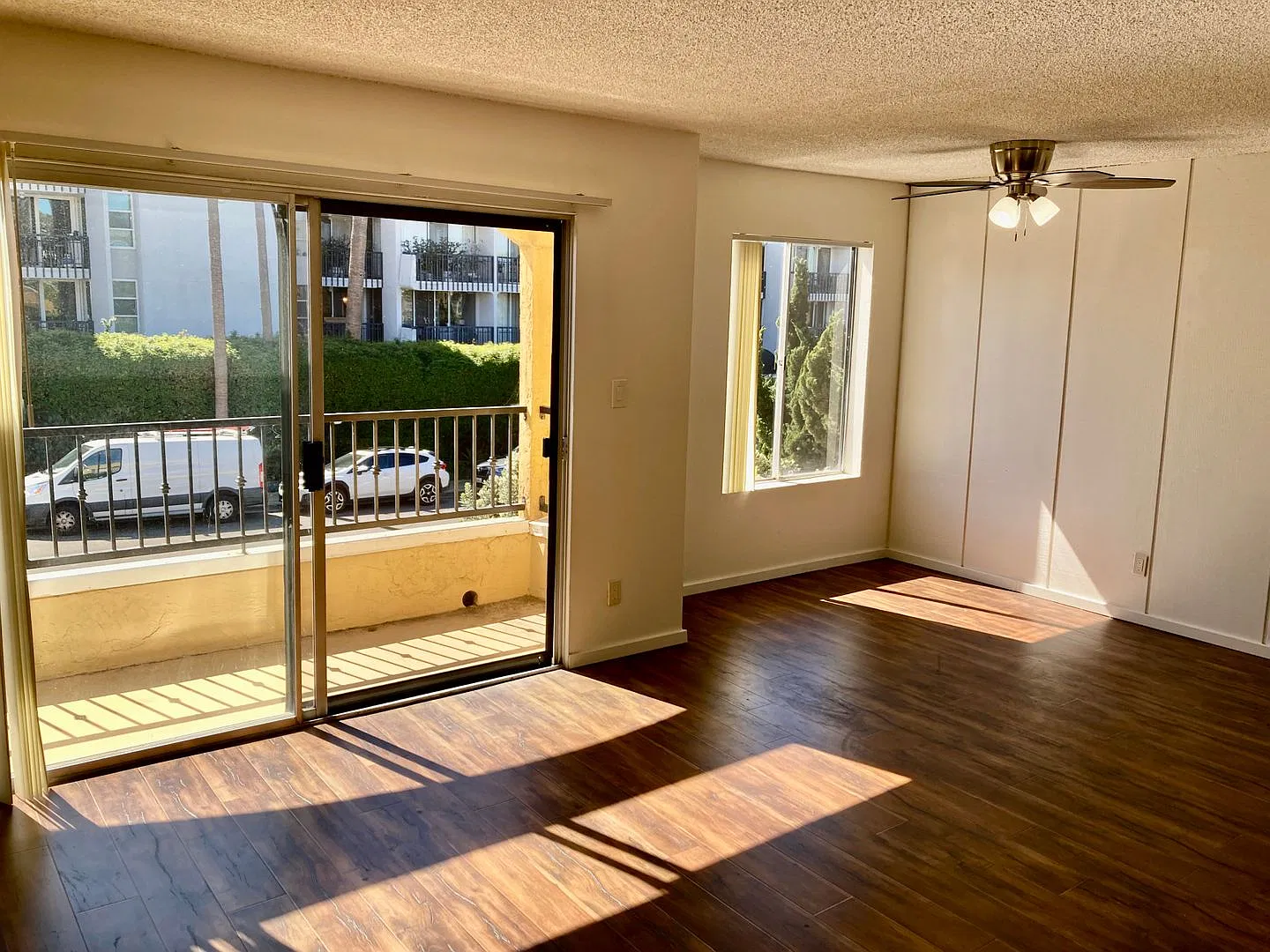 1 Bed/1 Bath Pacific Beach — Photo 4