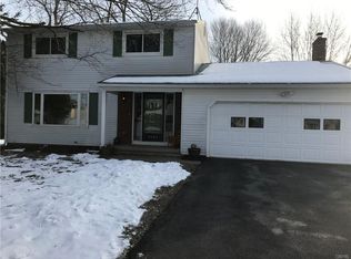 5497 Topsfield Ln, Clay, NY 13041