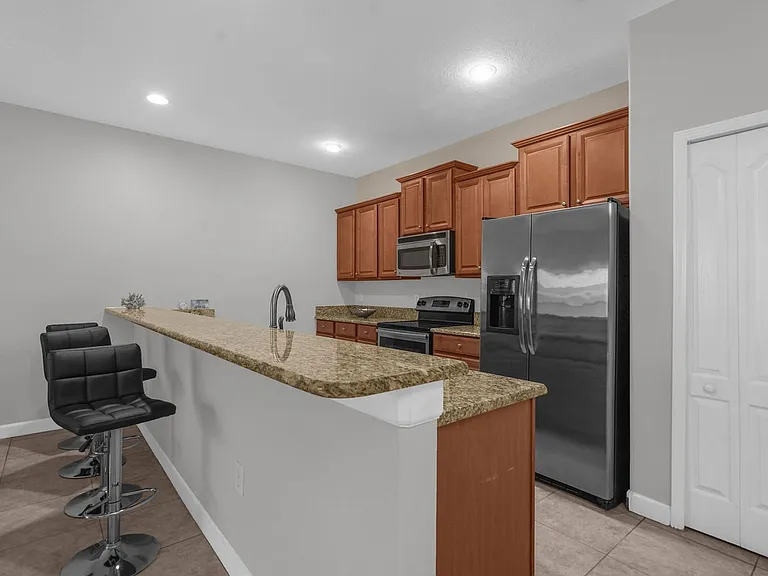 2935 Buccaneer Palm Rd — Photo 7