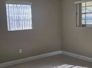 2619 Flamingo Dr, Hollywood, FL 33023