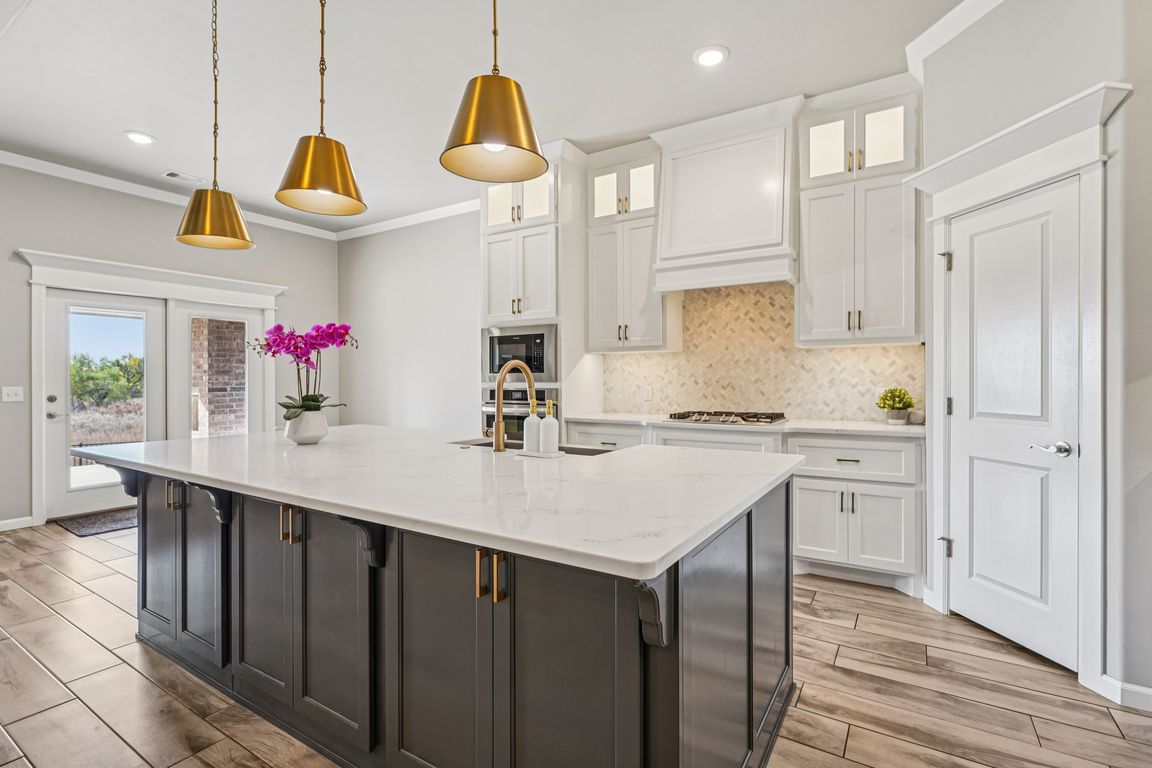 next background image