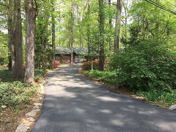 3rd image of 4200 Thalia Dr