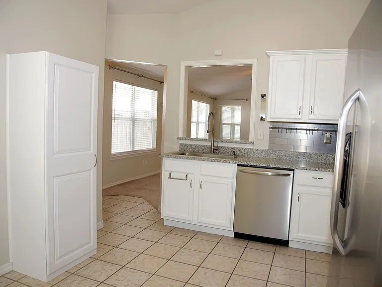 114 Quince Ave — Photo 24