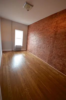 Rented by Swythe, Inc. | media 24