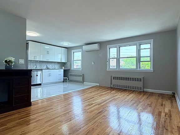 4th image of 154-22 19th Ave #2