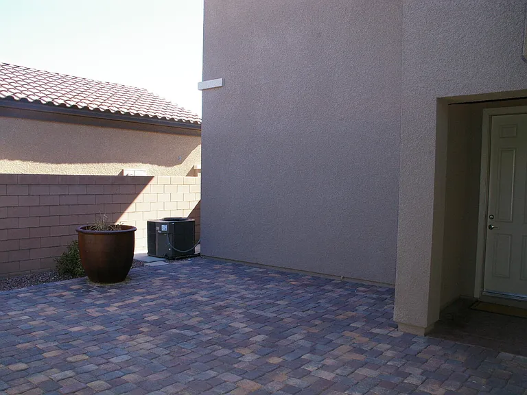 8225 Broad Peak Dr — Photo 26