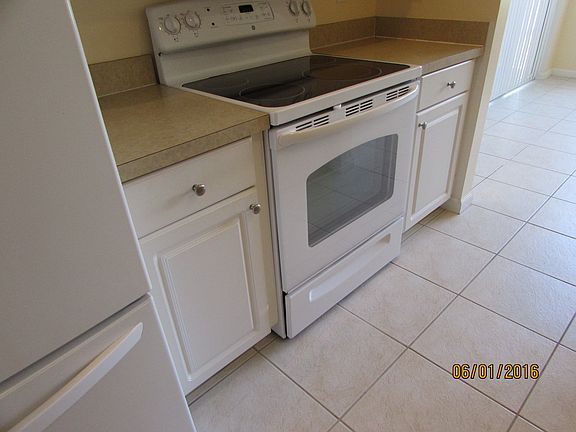 3rd image of 2898 SW Cedar Dunes Dr #1