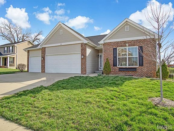 3rd image of 3616 Moorgate Ct