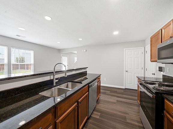3rd image of 233 Sunday Silence Ln