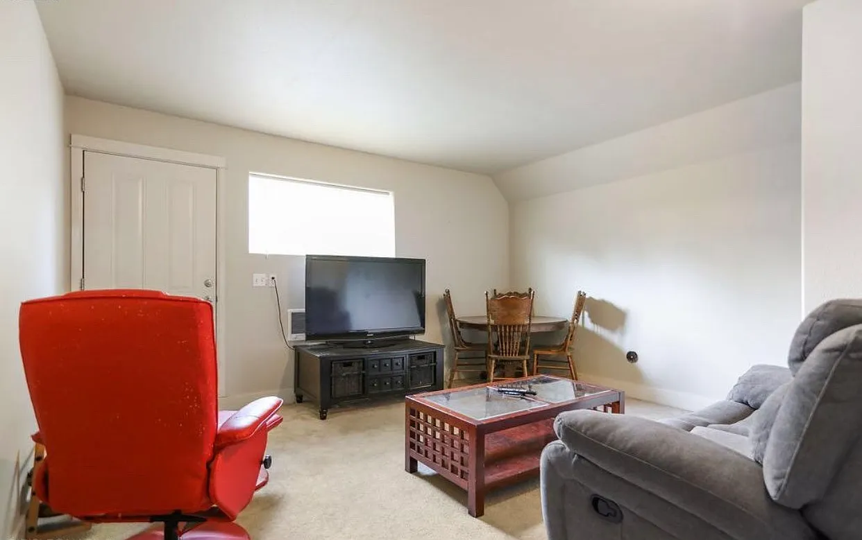 4 bed, 1540 sqft, $850 — Photo 1