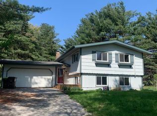 9298 Crane Rd, Milan, MI 48160