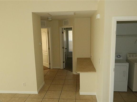 5th image of 604 NE 24th Ter