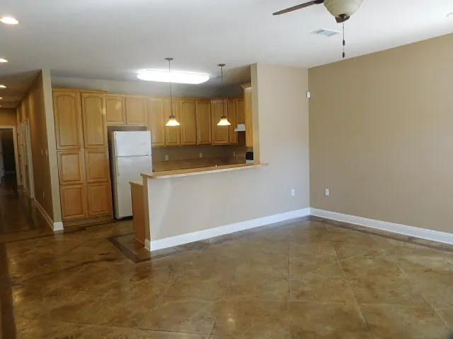 1606 Western Ave — Photo 18