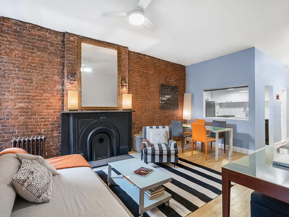 1st image of 455 W 43rd St APT 3C