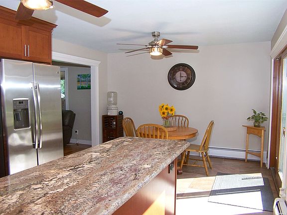 5th image of 12 Burwood Ln