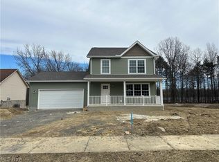 206 Beachwood Dr, Youngstown, OH
