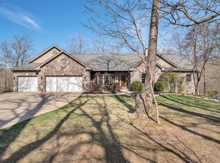 13 Pine Cliff Ct, Defiance, MO 63341