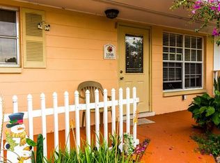 1098 Vineyard Pl, Lehigh Acres, FL 33936