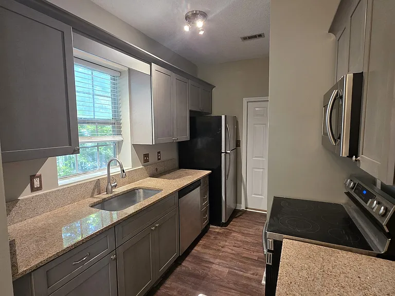 602 N Fairfield Dr — Photo 9