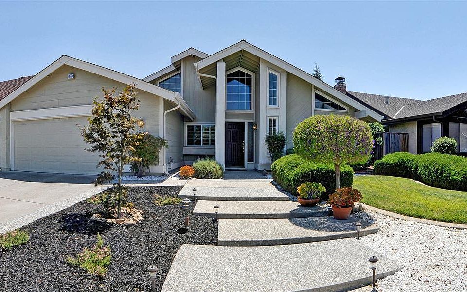 2nd image of 4109 Cranford Cir