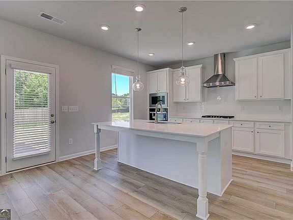 6th image of this home