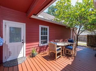 416 Houston St, Montgomery, TX 77316