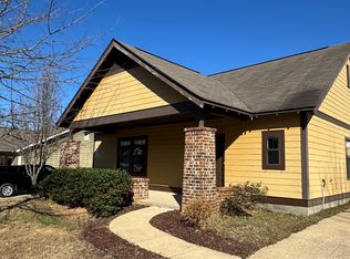 169 Enclave Ave, Calera, AL 35040