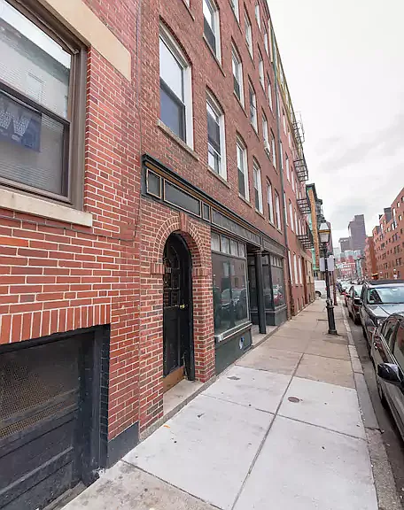 161 Endicott St #2R — Photo 6