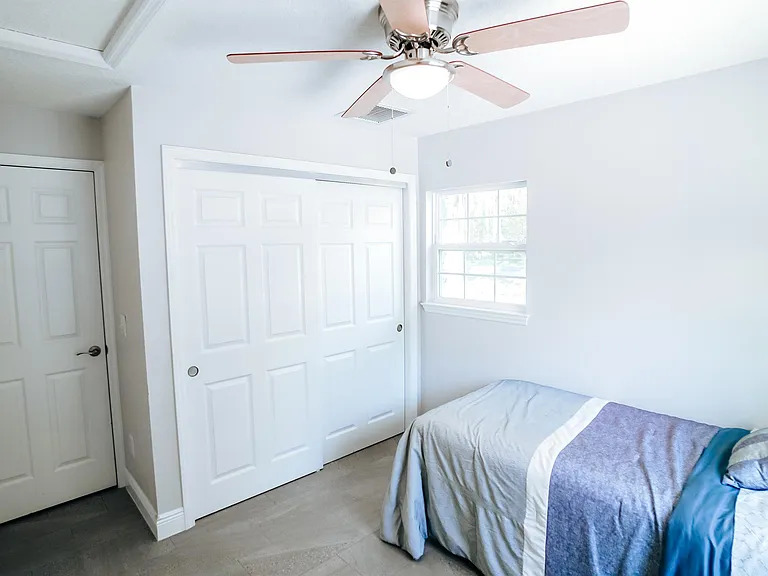 1517 N Grandview St #1 — Photo 13