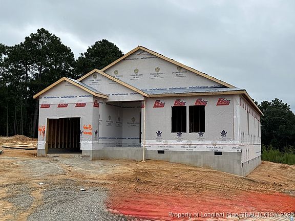 5th image of 668 Blossom Trl