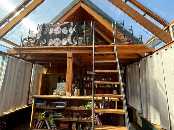 68600 Warnock Rd, Lostine, OR 97857