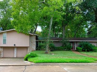 8831 Winningham Ln, Houston, TX 77055