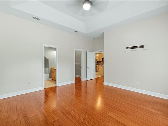 3rd image of 252R Magnolia Rdg