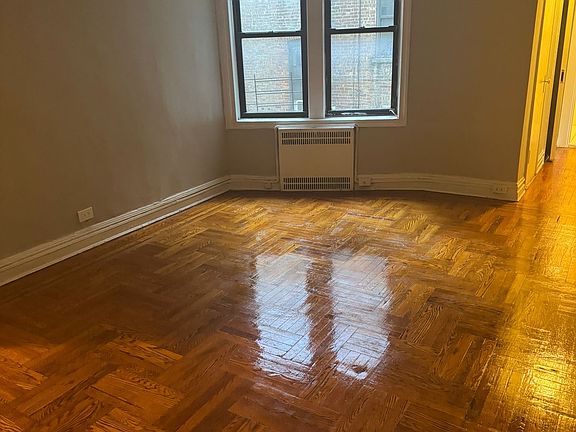 3rd image of 31 E 21st St APT 2E