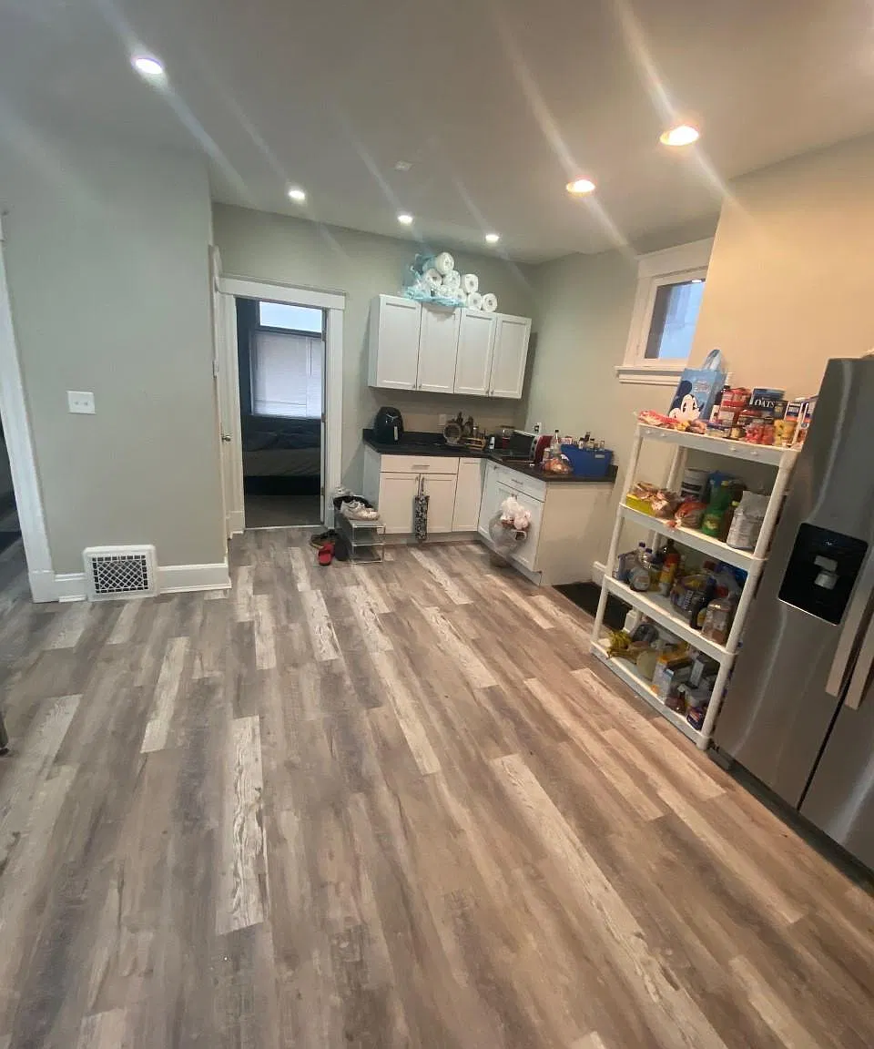5 bed, 2000 sqft, $3,700 — Photo 4